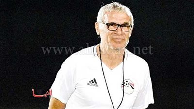 رغم عدم ضمه لقائمة الفراعنة أمام غانا.. نجم الزمالك في حسابات كوبر