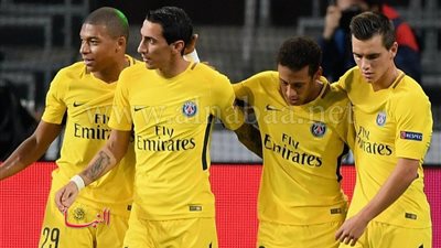 إدارة باريس سان جيرمان تفتح خطوط اتصال مع «السبيشل ون»