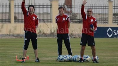 مساعد كوبر ينشر صورة الاستعداد لقرعة مونديال روسيا.. غدًا