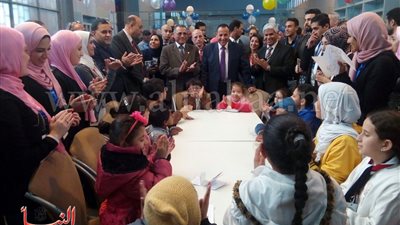 رئيس السكة الحديد يلتقى أطفال مستشفى 57357 خلال ورشة عمل بمتحف الهيئة