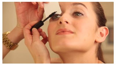 وصفات طبيعية لــ«تطويل الرموش».. تعرف عليها 