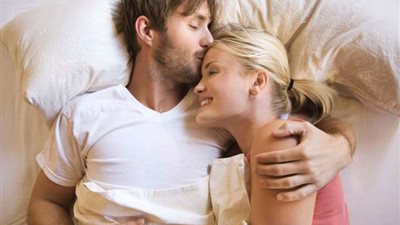 المعدل الطبيعي لممارسة العلاقة الزوجية أسبوعيًا