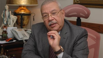 سمير صبري: عودة السياحة لأسوان مرهونة بإقالة المحافظ 