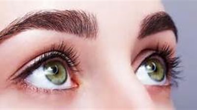 4 طرق فعالة لتكثيف الحواجب والقضاء على الفراغات