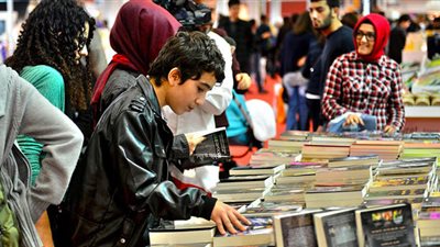 وزيرة الثقافة تفتتح فعاليات الدورة الـ 49 من معرض القاهرة الدولي للكتاب