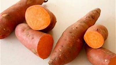 أطعمة تساعدك على النوم ليلا