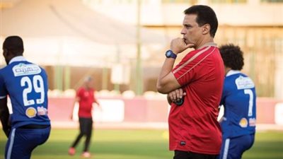 إنقلاب وسخرية بين لاعبي الأهلي بسبب 