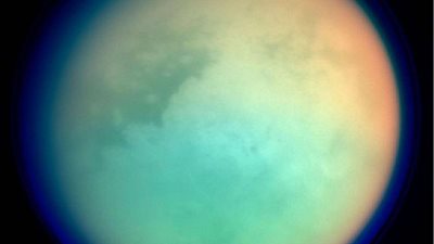 ناسا تسعى وراء تجربة مجنونة على أحد أقمار كوكب زُحل!