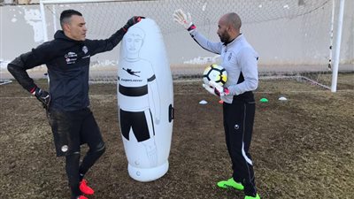 بالفيديو..الحضري يستعد للمونديال بالـ