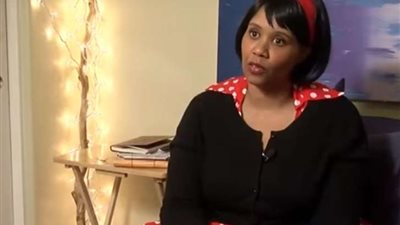 فيديو.. امرأة تنام أمريكية تستيقظ بريطانية؟!