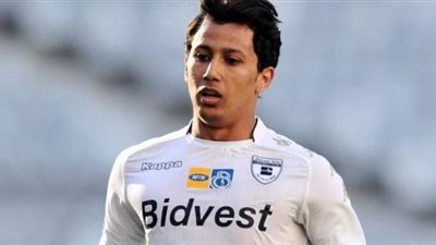 75 الف دولار تنهى ازمة مهاجم الأهلى 