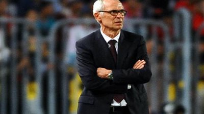 بعد الاستبعاد من مباراة البرتغال.. كوبر يعد ثنائي خطير بفرصة أمام اليونان