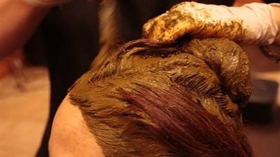 وصفة سحرية لـ«صبغ الشعر» بطريقة آمنة