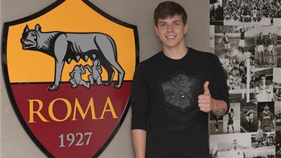 رسميًا.. روما يحسم أولى صفقاته في الميركاتو الصيفي