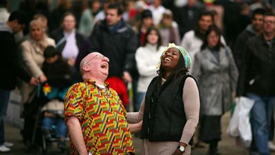 دراسة علمية تحدد أسباب السعادة والحزن؟