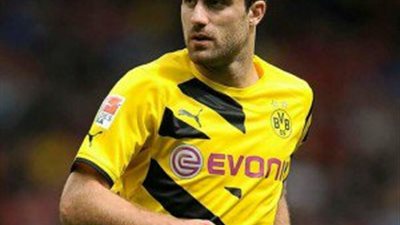  أرسنال يقترب من حسم صفقة مدافع بوروسيا دورتموند