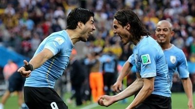 كافاني وسواريز يقودان منتخب أوروجواي أمام مصر