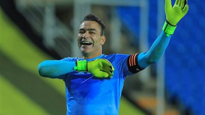 الحضري يقود مصر أمام السعودية 