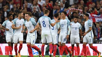 نجم إنجلترا تحت «ميكروسكوب» مدريد