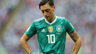 إعتزل بسبب أردوغان .. أرقام يجب أن تعرفها عن أوزيل نجم منتخب ألمانيا 