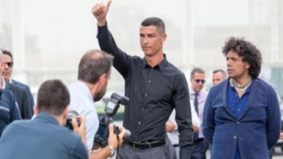 رونالدو يطالب إدارة 