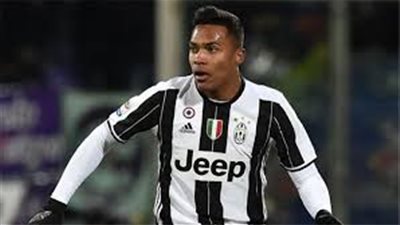 أليكس ساندرو يصدم مانشستر يونايتد وباريس سان جيرمان