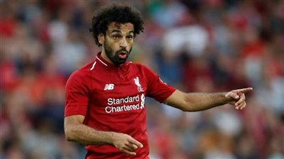 محمد صلاح ينافس ميسي ورونالدو على جائزة