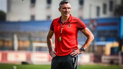 كارتيرون يطلب إعداد برنامج بدني خاص للاعبي الأهلي لصدام الترجي!