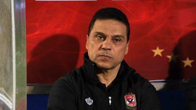 الأهلى يعاقب هذا اللاعب بسبب هجومه على مدرب الفريق 