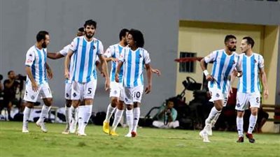 100 ألف جنيه لكل لاعب بفريق بيراميدز بعد ثلاثية الداخلية