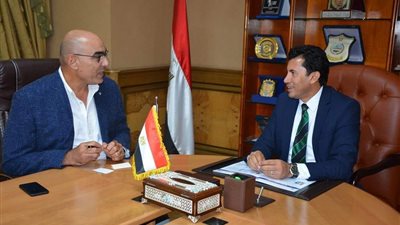 بعد إنجاز شباب اليد.. وزير الرياضة: انتظروا إعجازًا مصريًّا في طوكيو ٢٠٢٠