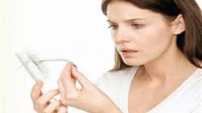 أهم «4» أسباب تُعجل بتساقط الشعر