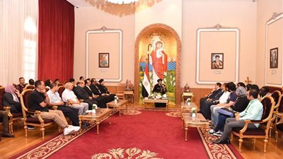 البابا تواضروس يستقبل أعضاء «مبادرة صناع السلام» بالكاتدرائية
