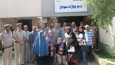 محافظ سوهاج يشيد بقرار الداخلية الخاص بذوي الاحتياجات الخاصة 