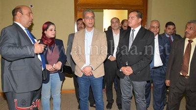 تفاصيل جولة محافظ سوهاج فى فرع أكاديمية البحث العلمى بـ«جزيرة قرمان»