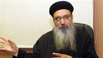 المتحدث باسم الكنيسة.. خارج الخدمة مع الصحفيين