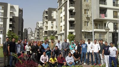 جولة لطلاب جامعة بنى سويف فى مشروعات الإسكان المتوسط والحديقة المركزية بمدينة الشيخ زايد
