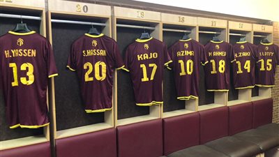 بالصور.. غرفة ملابس سيراميكا كليوباترا على طريقة ليفربول وبرشلونة 