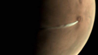 حقيقة اندلاع حرائق بسبب الكائنات الفضائية في كوكب المريخ!!