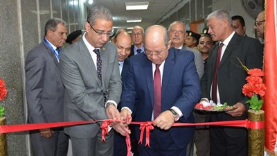  المحافظ ورئيس مجلس الدولة يفتتحان المقر الجديد لمجمع المحاكم بسوهاج 