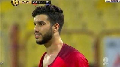 خبر النبأ - الكاف يعرض على الأهلي رفع ايقاف ازارو مقابل مشاركة كوم والزوادي مع الترجي 