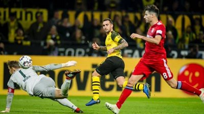 بوروسيا دورتموند يضرب بايرن ميونخ بثلاثية  