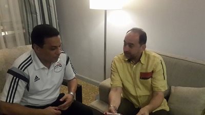 رسميا وبالصور .. اتحاد الكرة ينجح في اقناع البدري بالبقاء