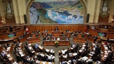 سويسرا تشتري طائرات استطلاع إسرائيلية