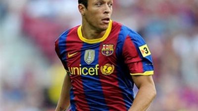 برشلونة يقترب من تمديد عقدي رافينيا وادريانو