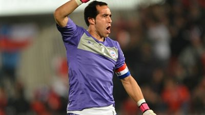 الاصابة تغيّب برافو عن مواجهة برشلونة امام اتلتيكو مدريد