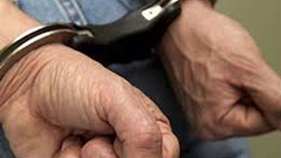 القبض على سائق «توك توك» بحوزته 18 تذكرة هيروين بالبحيرة