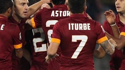 روما يتشبث بحظوظه امام برشلونة في التشامبيونز ليج