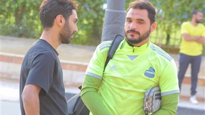 حسين الشحات في تدريبات المقاصة قبل انضمامه لمعسكر المنتخب   