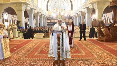 بالصور.. البابا تواضروس الثانى يترأس قداس تدشين الكاتدرائية الكبرى بالعباسية